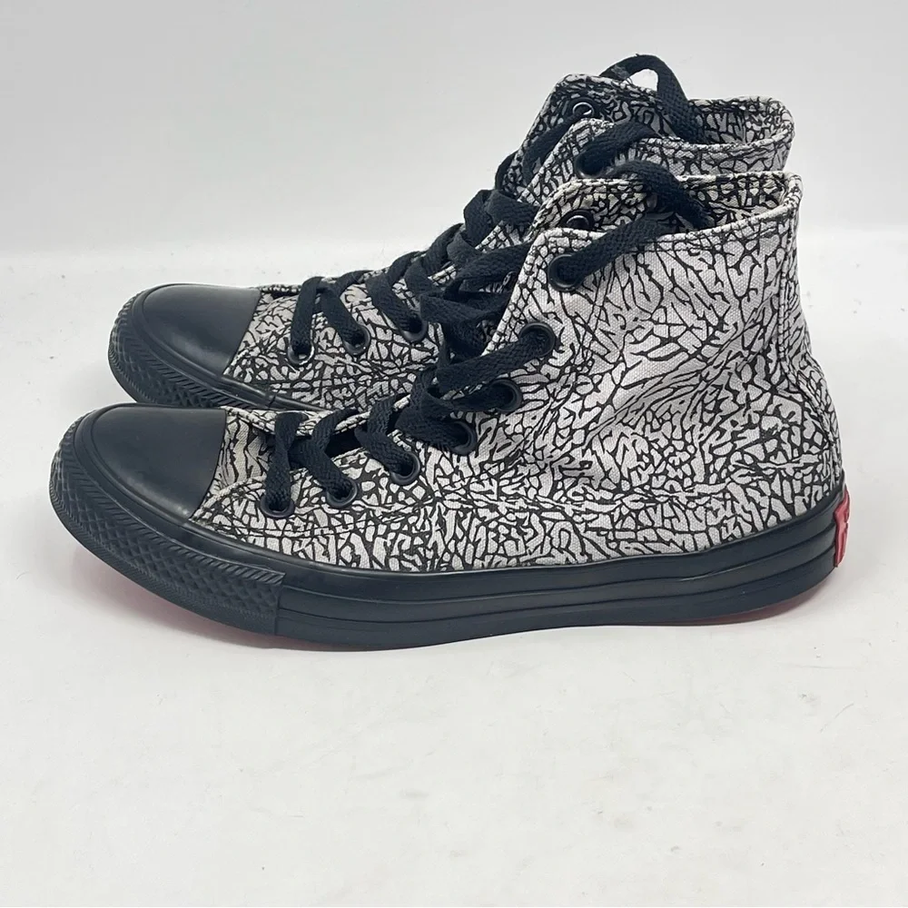 Converse X Shoe Palace All Star High Shoes Womens 8 Black Gray Red Elephant